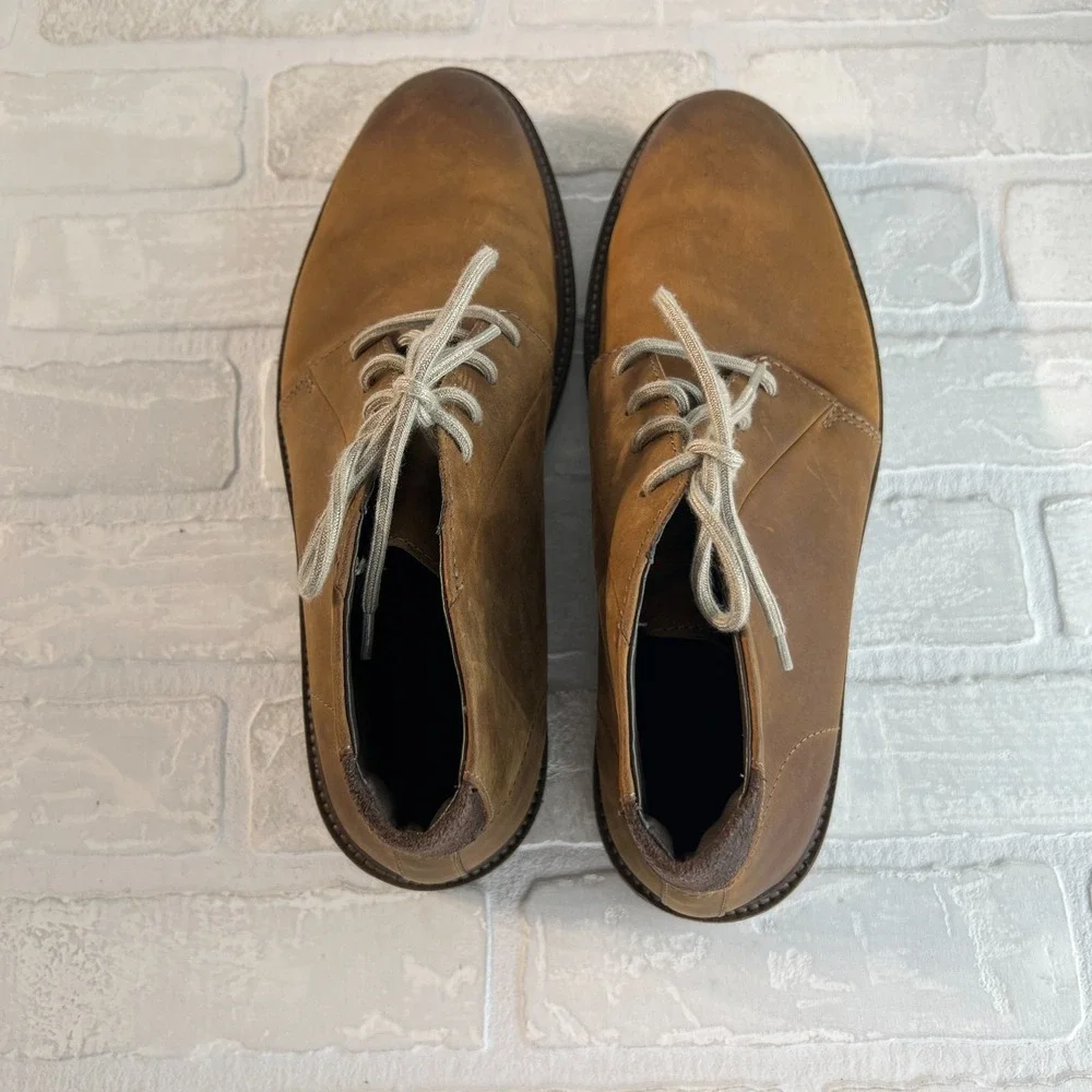 Clarks Grandin Mid Chukka Boots Men 10 Brown Leather Dress Casual Lace Up Preppy